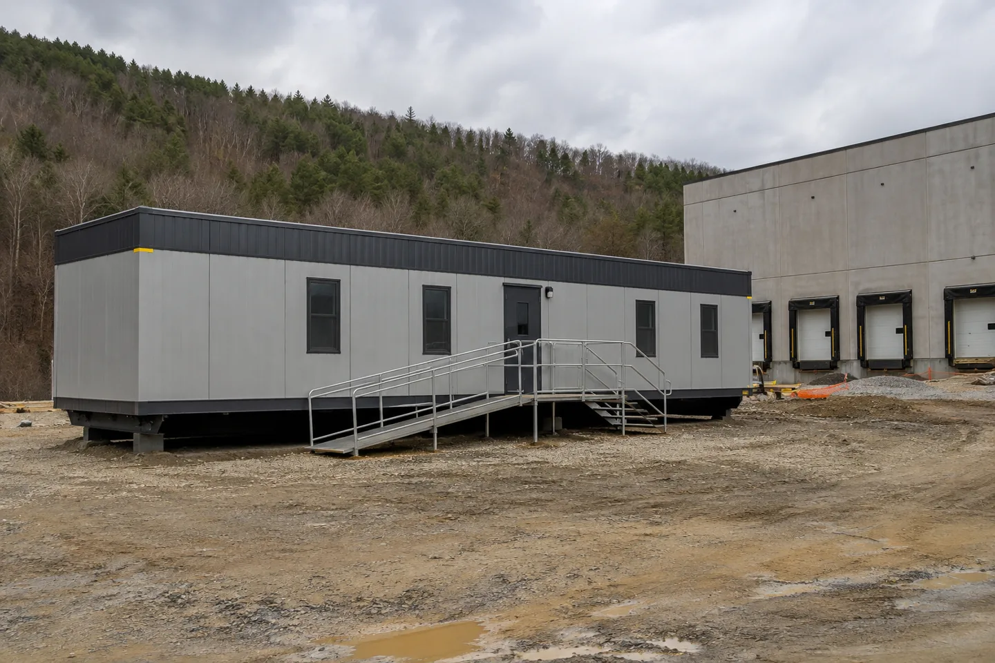 Mobile office or classroom building in a Arkansas project setting