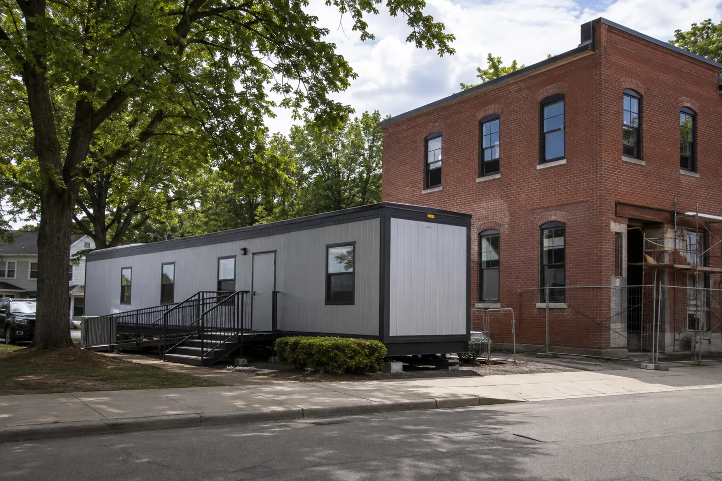 Mobile office or classroom building in a Connecticut project setting
